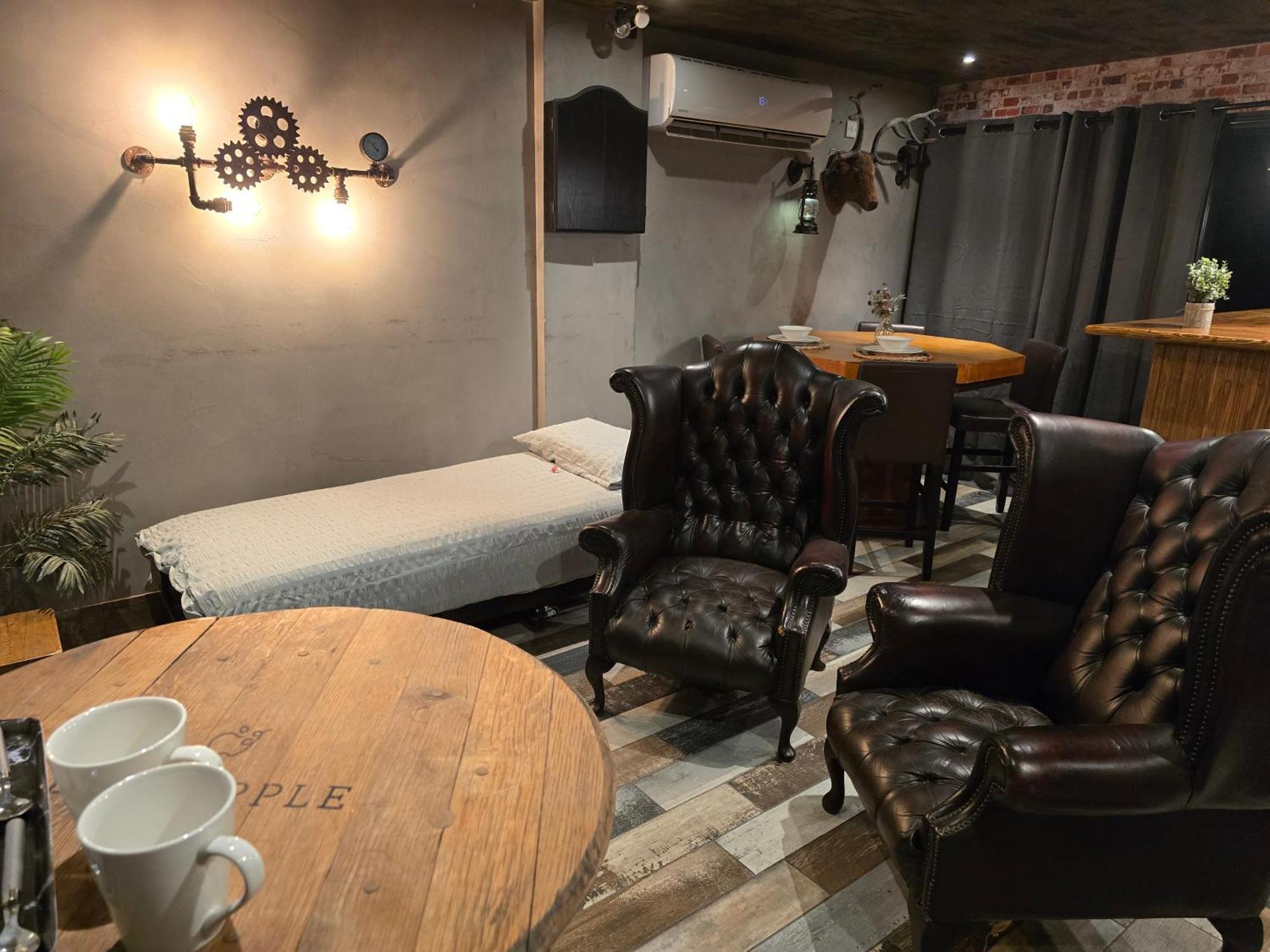 The Pub - Unique & Authentic Experience - Free Parking!, 5 Minutes From Airbus And The Mall Cribbs Bristol Exterior foto